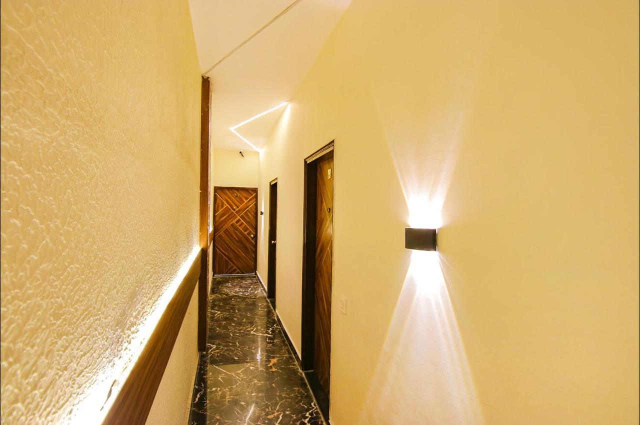 Fabhotel Palm Plaza Zirakpur Zewnętrze zdjęcie